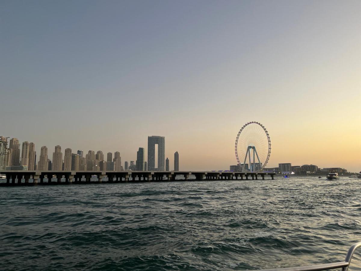 Lunar Hostel 96 Dubai Luaran gambar