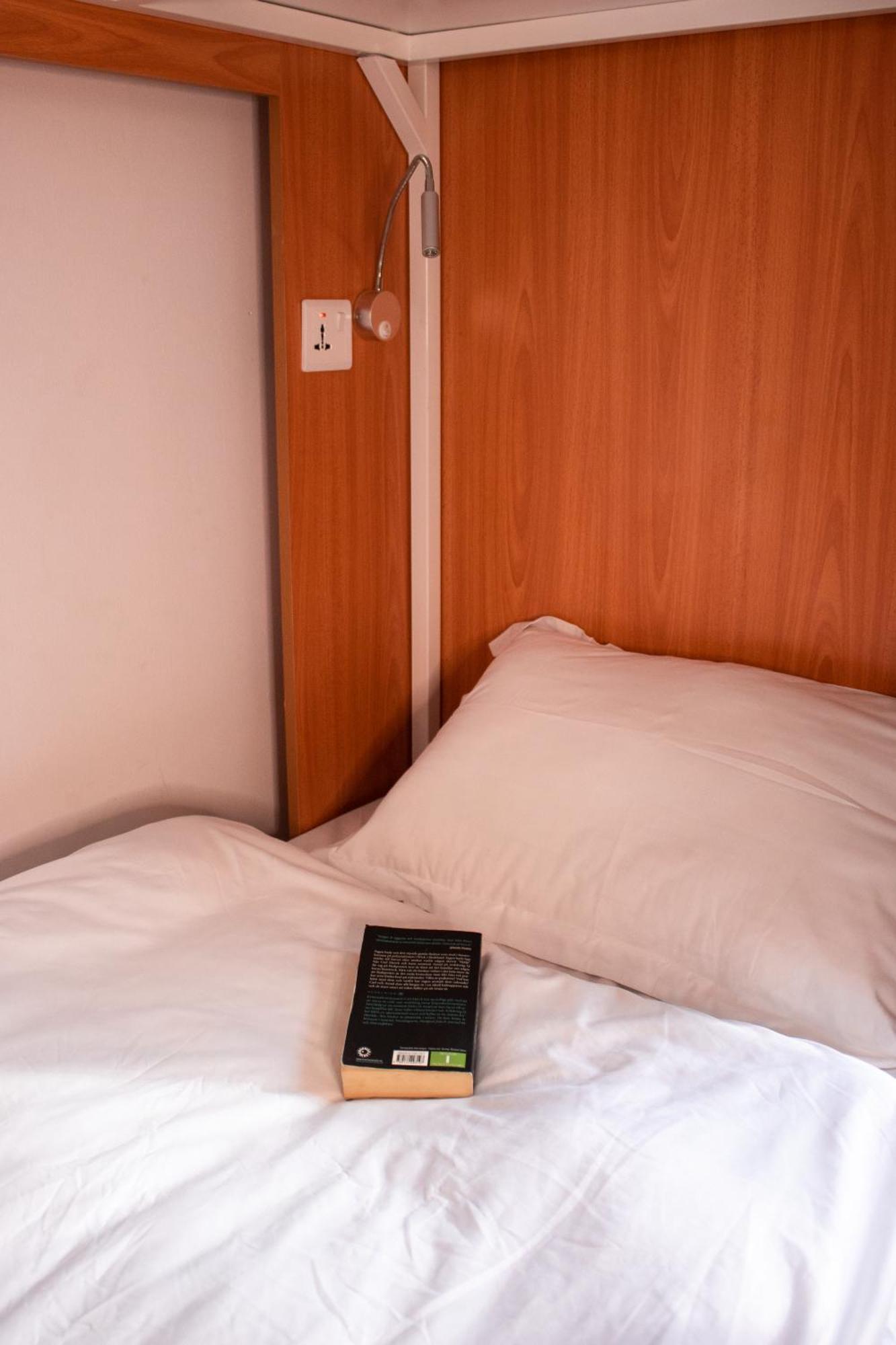 Lunar Hostel 96 Dubai Luaran gambar